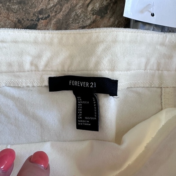 NWT Cream Button-Detail Mini Skirt - Picture 2 of 3